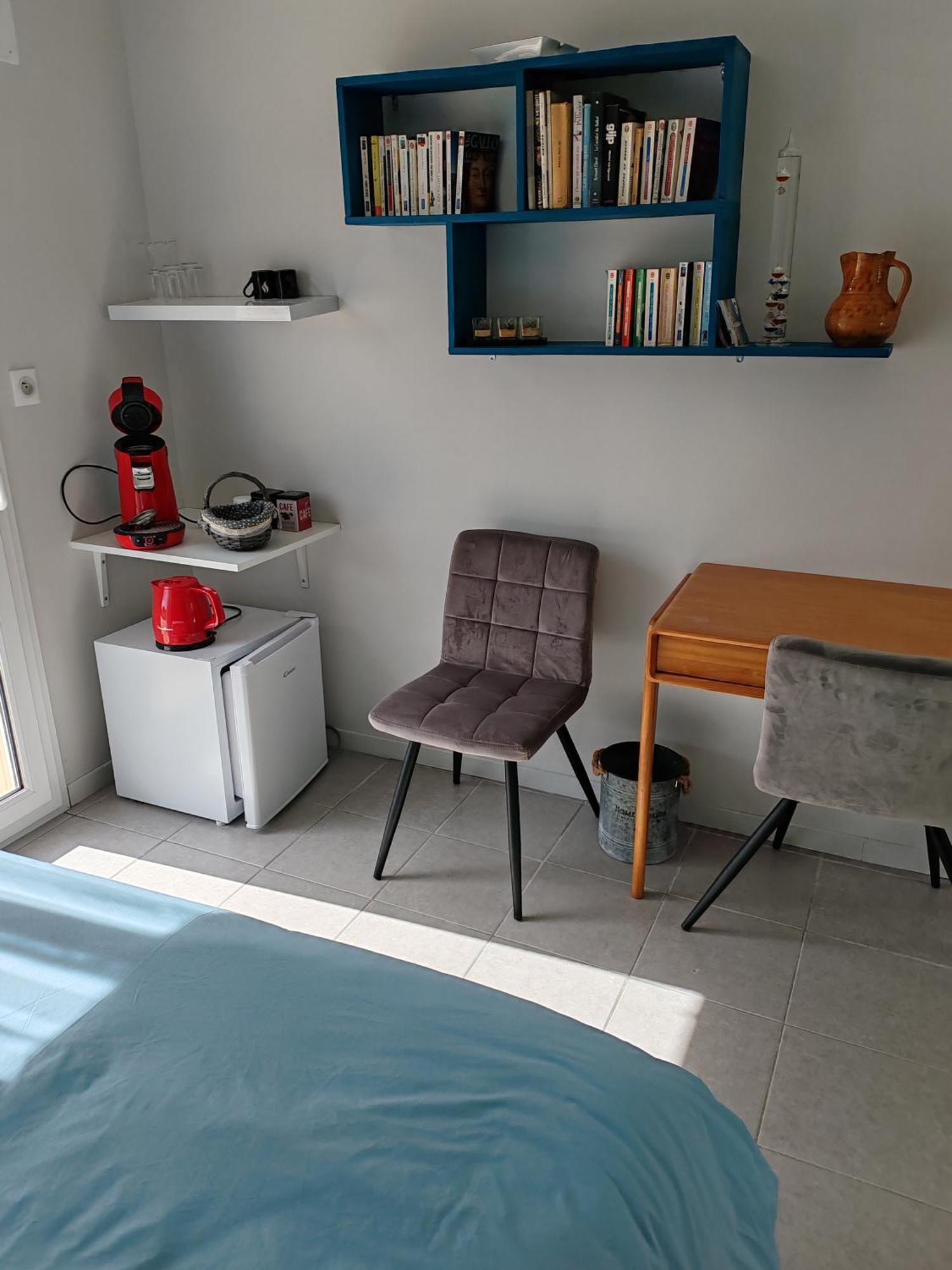Saint-Pierre-d'Amilly La Revetizon B&B 외부 사진